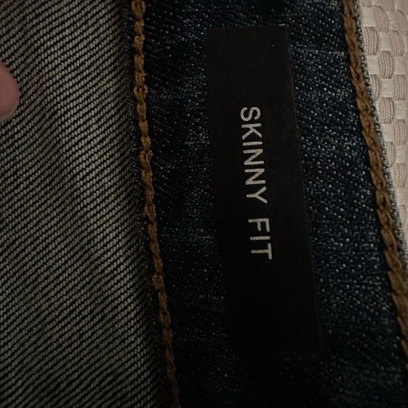 NEW Judy Blue Mid Rise Destroyed Knee Skinny Jeans Size 15 - Picture 3 of 6